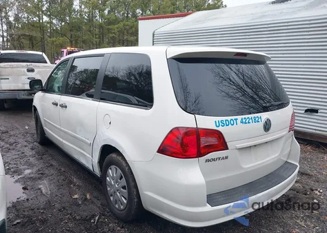 2012 Volkswagen Routan S z USA, uszkodzony, nr VIN 2C4RVAAG5CR120431